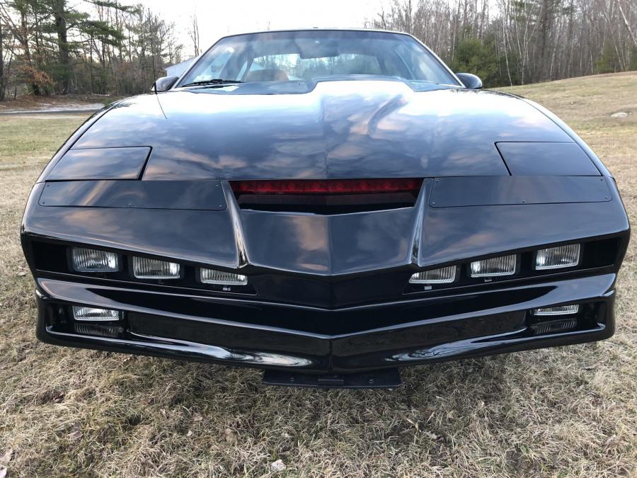  Pontiac Firebird Trans Am GTA KITT Tribute 1987 года  (фото 10 из 78)